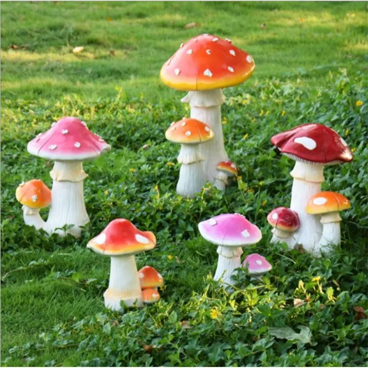 Perfect Emulational Mushroom Fiberglass Statue For Garden Decoration